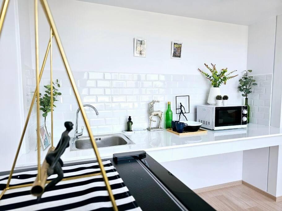 Căn hộ Midtown Duplex Ratchayothin 272 *
